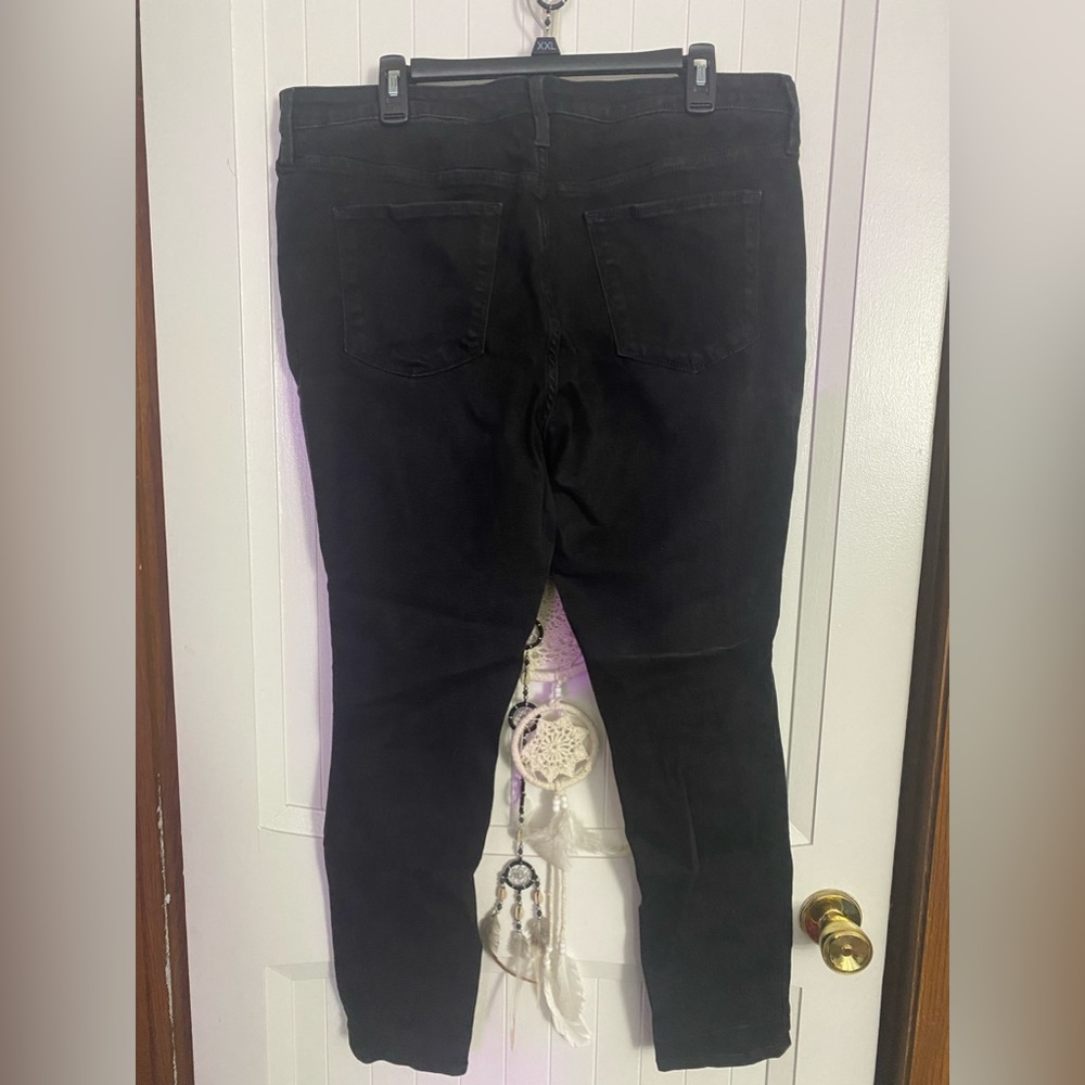 Jeans - 18 - Picture 2 of 2